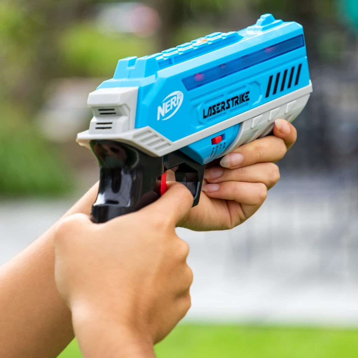 Nerf Laser Strike – Set de Batalla Láser para 2 Jugadores (Ligeros detalles caja)